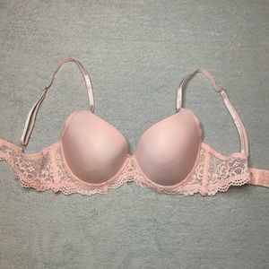 Women’s pink size 36C bra